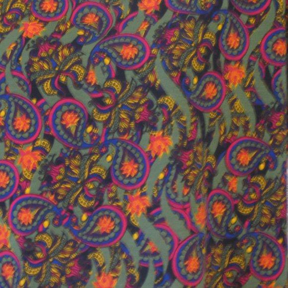 * 2/$15 LuLaRoe Irma Tunic XXS 2XS NWT $36 Green Paisley with Flowers Oversized - Picture 3 of 4